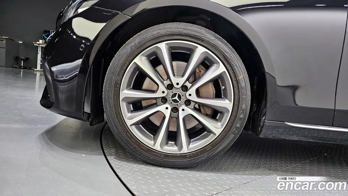 Mercedes-Benz E-Class W213 id 753928 из Кореи 15