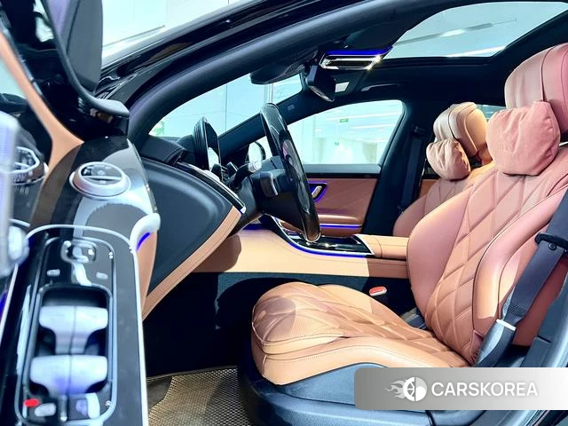 Mercedes-Benz Maybach S-class 2023 Черный из Китая, фото 5