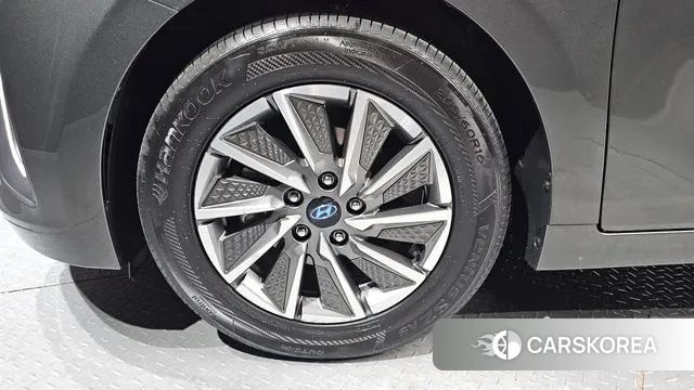 Hyundai The New Ionic Electric id 3552057 из Кореи 15