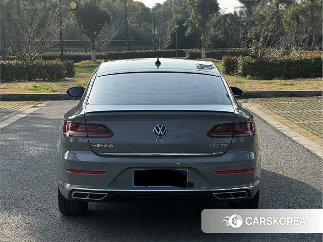 Volkswagen CC 2022 Темно-серый из Китая, фото 5