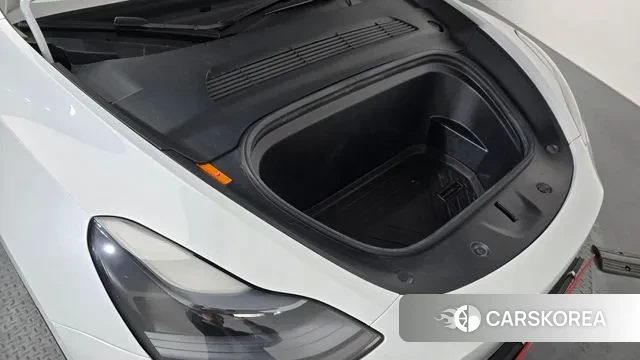 Tesla Model Y id 3599928 из Кореи 15