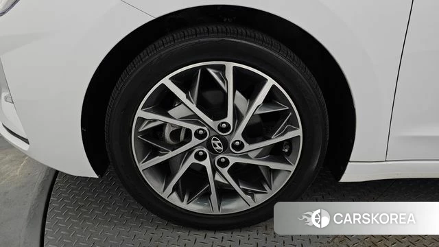 Hyundai The New Avante AD id 3942755 из Кореи 15