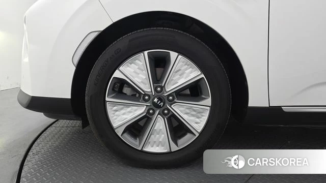 Kia Soul Booster EV id 4662766 из Кореи 29