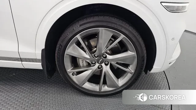 Genesis GV70 id 3457413 из Кореи 15