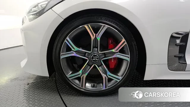 Kia Stinger id 3439726 из Кореи 15