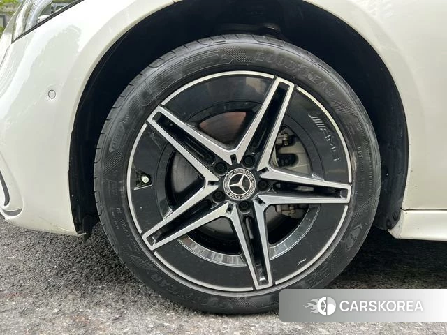 Mercedes-Benz Class C id 4278093 из Китая 8