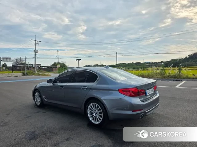 BMW 5 Series (G30) id 3233499 из Кореи 15