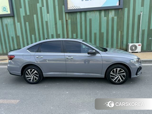 Volkswagen Lavida 2024 Синий из Китая, фото 5