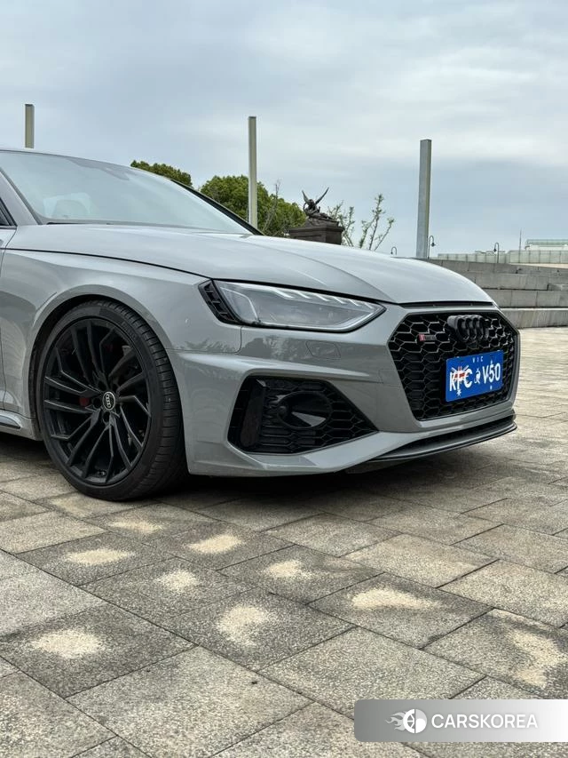 Audi RS 4 id 4259474 из Китая 10