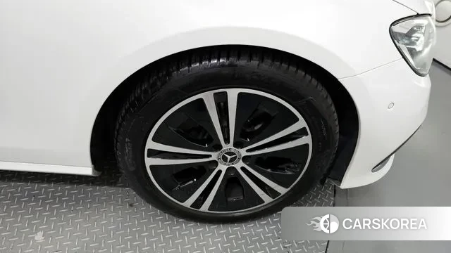 Mercedes-Benz E-Class W213 id 2990300 из Кореи 15