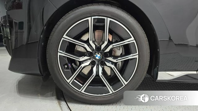 BMW 7 Series (G70) id 4487947 из Кореи 28