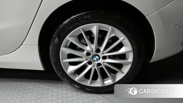 BMW 1 Series (F40) id 4224916 из Кореи 25