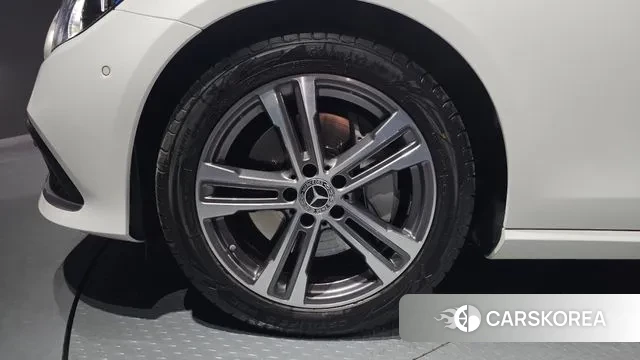 Mercedes-Benz E-Class W213 id 3503503 из Кореи 15