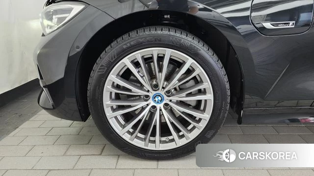 BMW 3 Series (G20) id 4481643 из Кореи 28