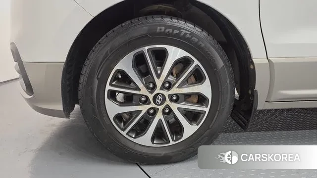 Hyundai The New Grand Starex id 3509777 из Кореи 15