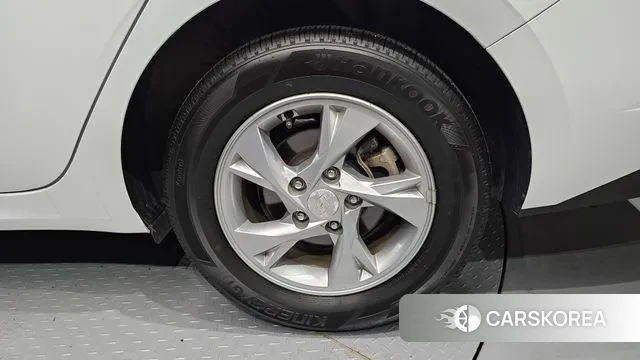 Hyundai Avante (CN7) id 3149080 из Кореи 15