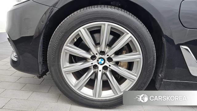 BMW 5 Series (G30) id 4557177 из Кореи 30