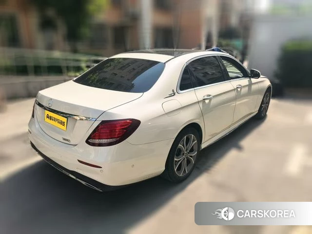 Mercedes-Benz E-class 2020 Белый из Китая, фото 5