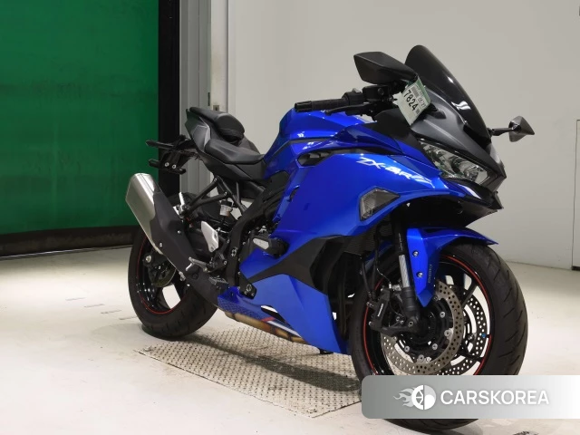 Kawasaki ZX-4R SE 2024 из Японии, фото 4