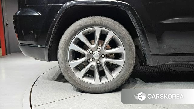Jeep Grand Cherokee id 3917539 из Кореи 15