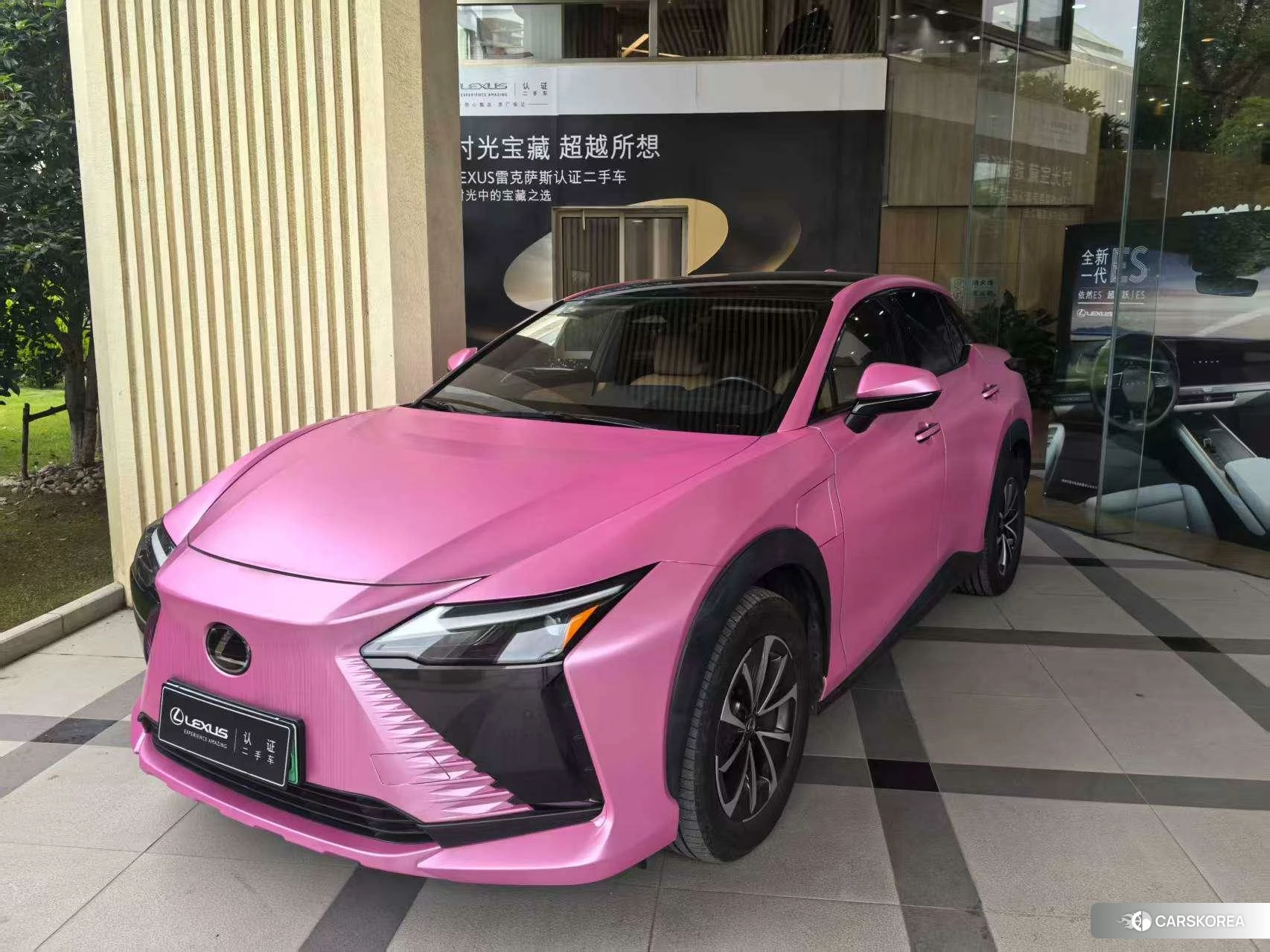 Lexus RZ 2023 Красный из Китая, фото 5