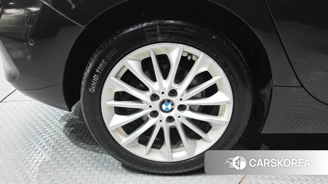 BMW 1 Series (F40) id 3827953 из Кореи 15