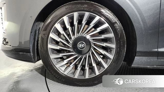 Hyundai Grandeur (GN7) id 4195030 из Кореи 32