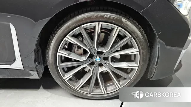 BMW 7 Series (G11) id 2975104 из Кореи 15