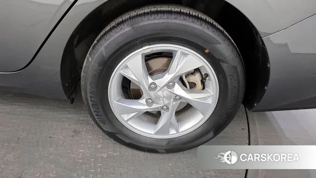 Hyundai Avante (CN7) id 3650219 из Кореи 15