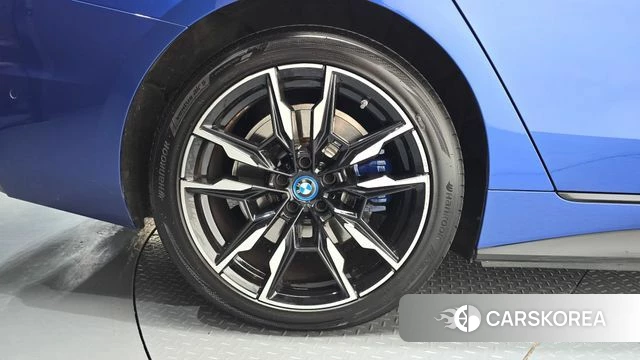 BMW i4 id 4517112 из Кореи 28