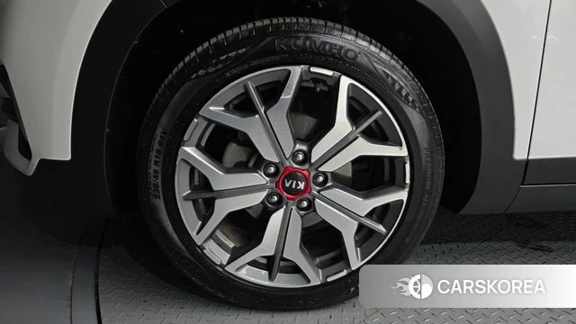 Kia Seltos id 4196670 из Кореи 28