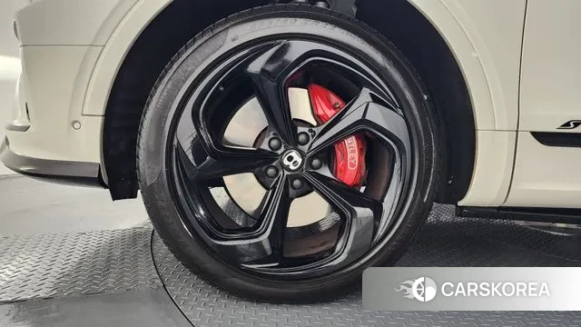 Bentley Bentayga id 3410506 из Кореи 15