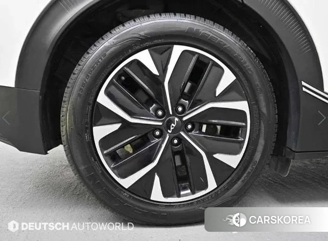 Kia EV6 id 3524689 из Кореи 15