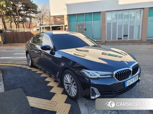 BMW 5 Series (G30) id 3428226 из Кореи 10