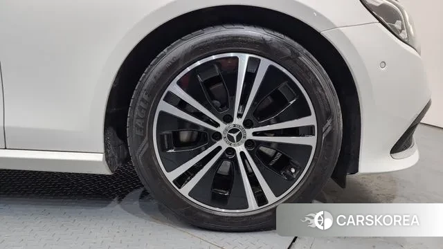 Mercedes-Benz E-Class W213 id 3765416 из Кореи 15