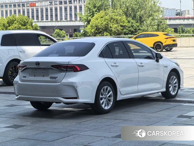 Toyota Corolla id 4261321 из Китая 8