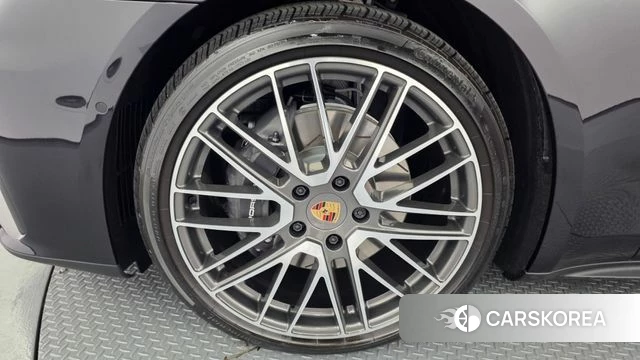 Porsche Panamera (976) id 4847579 из Кореи 34