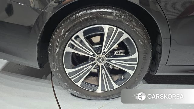 Mercedes-Benz E-Class W214 id 3909216 из Кореи 15