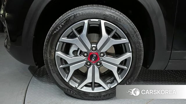 Kia Seltos id 3795741 из Кореи 15