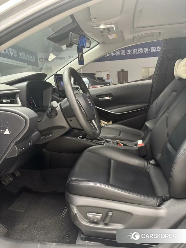 Toyota Corolla 2024 Серебристо-серый из Китая, фото 5