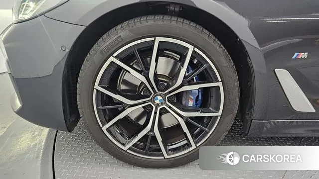 BMW 5 Series (G30) id 3459153 из Кореи 15