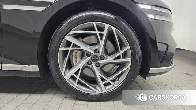 Genesis G90 (RS4) id 3685445 из Кореи 15