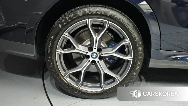 BMW X6 (G06) id 4775092 из Кореи 31