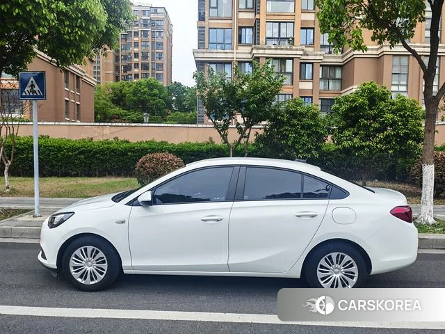 Buick Excelle id 4240914 из Китая 8