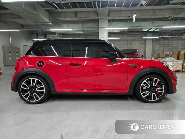Mini Cooper S 2023 Красный из Кореи, фото 5