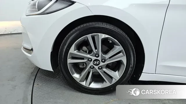 Hyundai Avante AD id 2971510 из Кореи 15