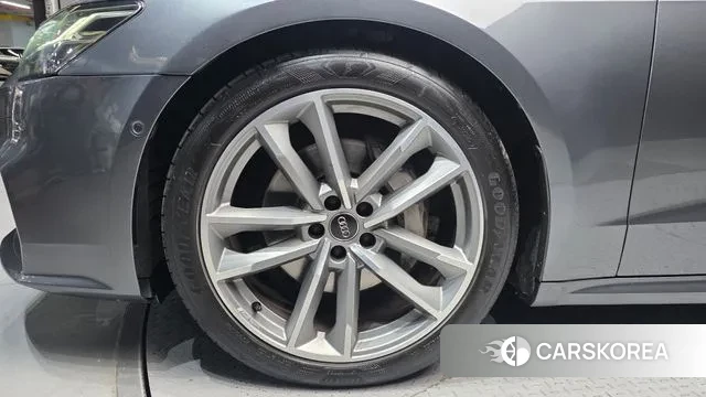 Audi A7 (4K) id 3402324 из Кореи 15