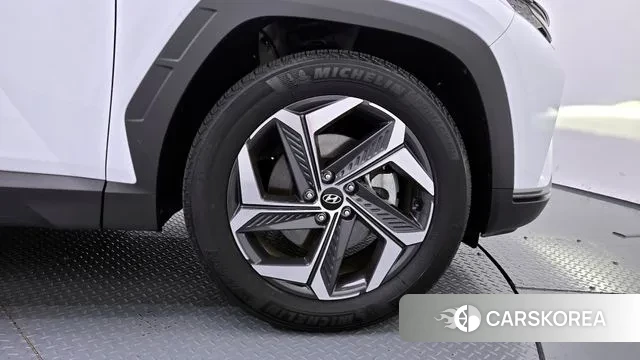 Hyundai Tucson (NX4) id 3585844 из Кореи 15