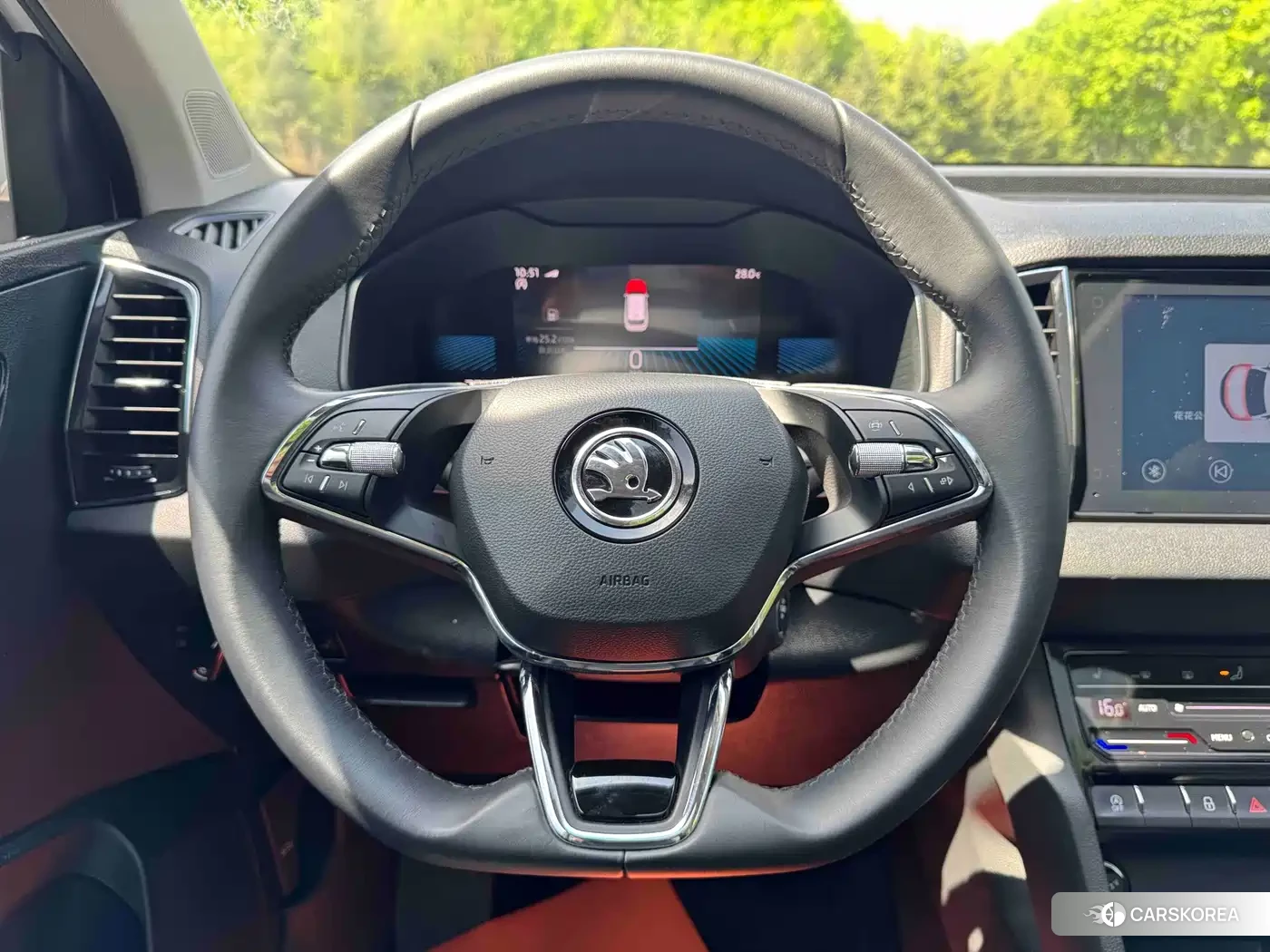Skoda Krok id 4565106 из Китая 17