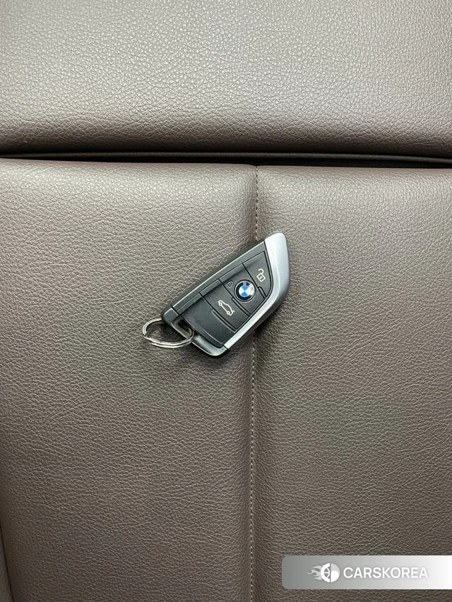 BMW X1 id 4216330 из Китая 15